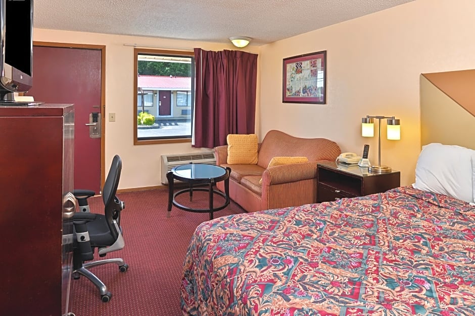 Country Hearth Inn and Suites Kinston