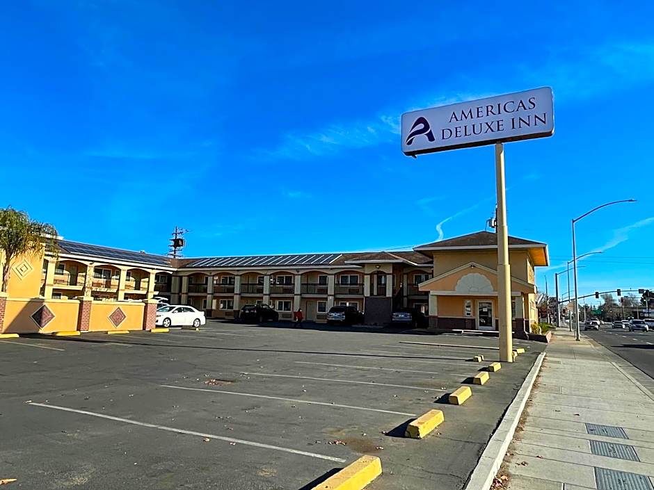 Americas Deluxe Inn