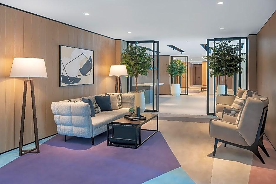 Vida Dubai Marina & Yacht Club