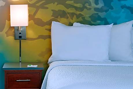 One-Bedroom King Suite