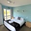 The Grand Hotel & Bar - Akaroa