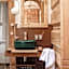 Villa Milimani - stuletnia, folk & butique, adults only