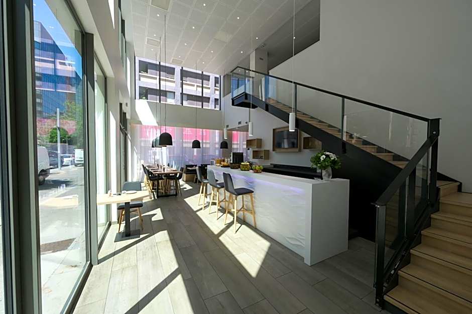 Néméa Appart Hotel Résidence So Cloud