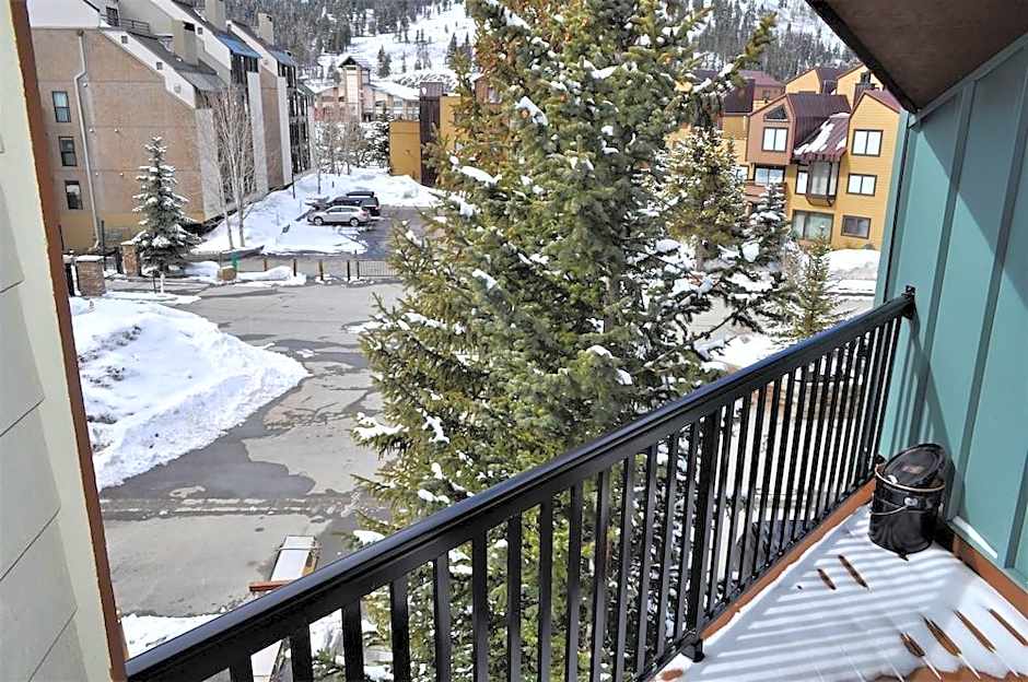 Fox Pine Lodge 3 Bed 3 Bath