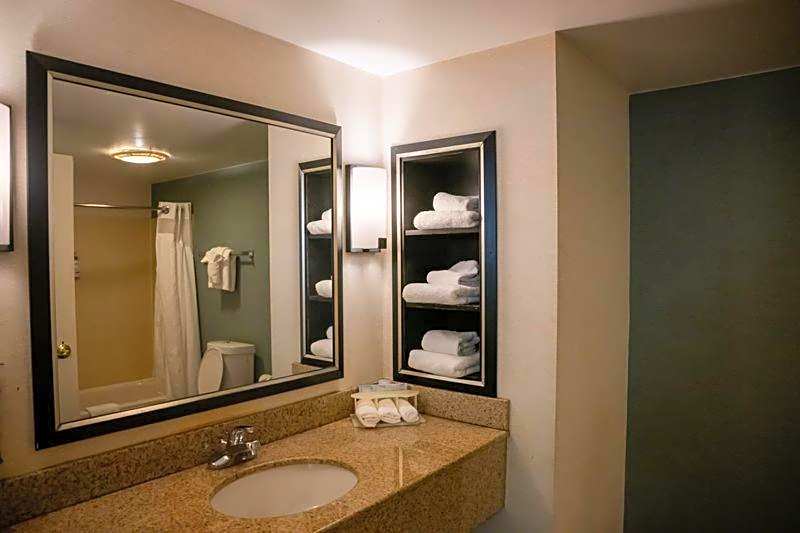 Wyndham Garden Erie