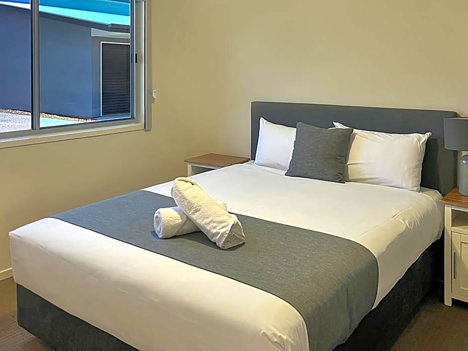 Direct Collective - Villas on Rivergum