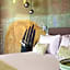 Alexandra B&B & Brunch -Beach Front Parking Included
