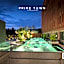 PRIME TOWN - Posh & Port Hotel PHUKET