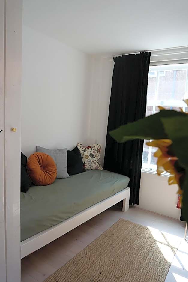 Tiny Private City Rooms Haarlem