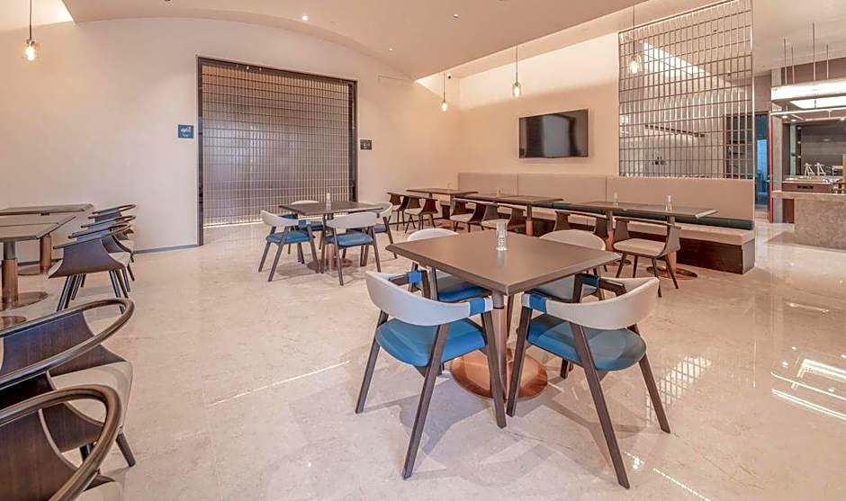 Atour Hotel Yinchuan Jinfeng Wanda Zhengyuan North Street