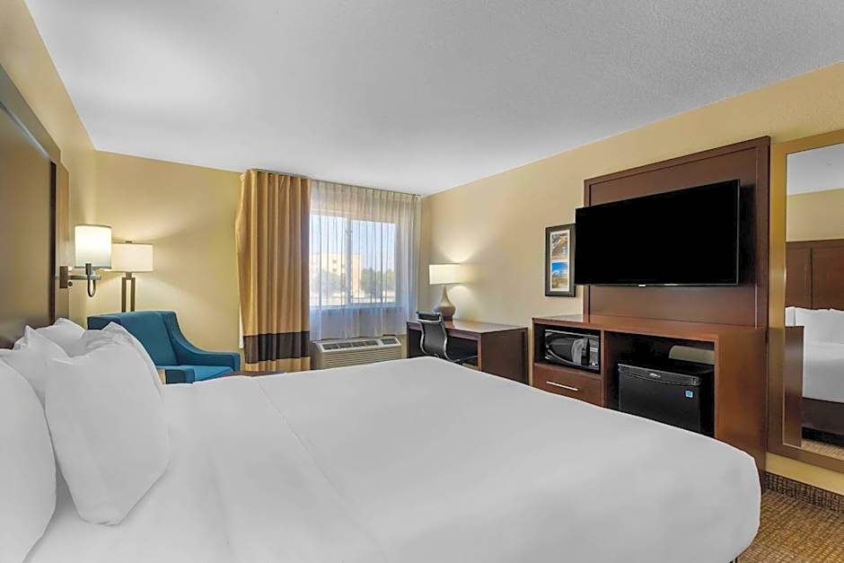 Comfort Inn & Suites Greeley