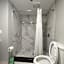 Mountain Vista Inn & Suites - Walking Distance to the Island