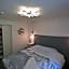 DINOS Bed&Breakfast - Whole Guesthouse