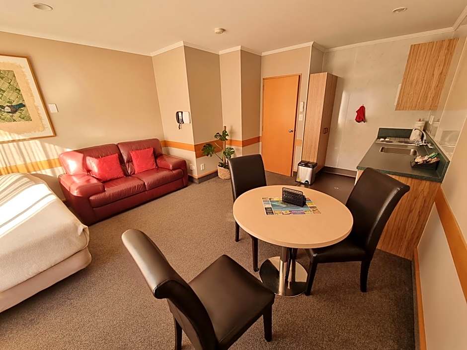 Amross Court Motor Lodge