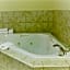 Aurora Park Inn & Suites
