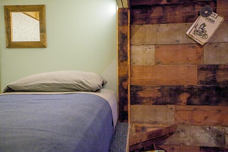 PodShare Los Feliz
