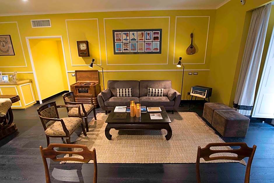 Caruso Place Luxury Rooms & Suites