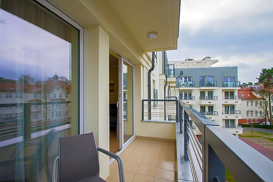Osiedle Cesarskie Apartamenty - Parking - Apartamenty Bryza