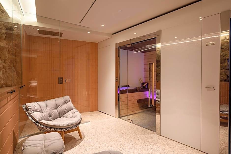 Zlata Ladjica Boutique Hotel