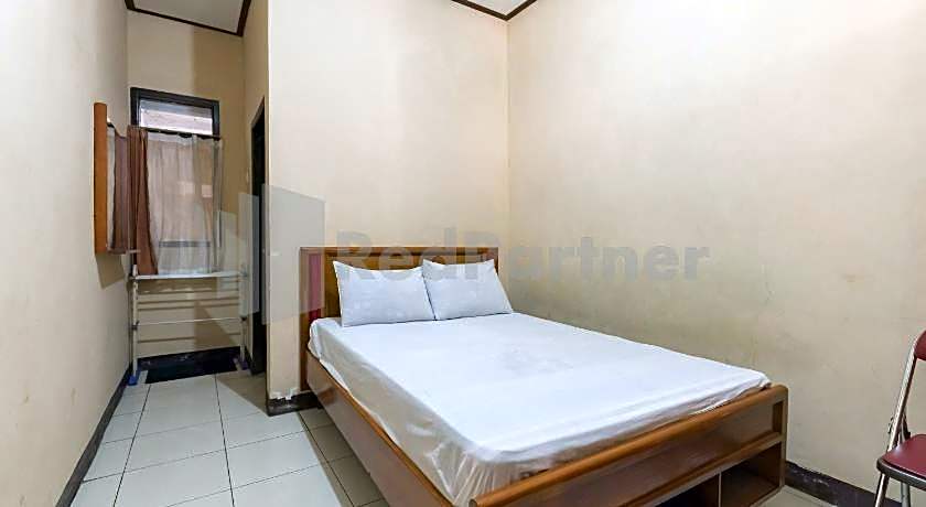 OYO 90912 Wisma Pkpn 1