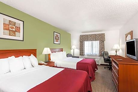 Queen Room with Two Queen Beds - Non-Smoking