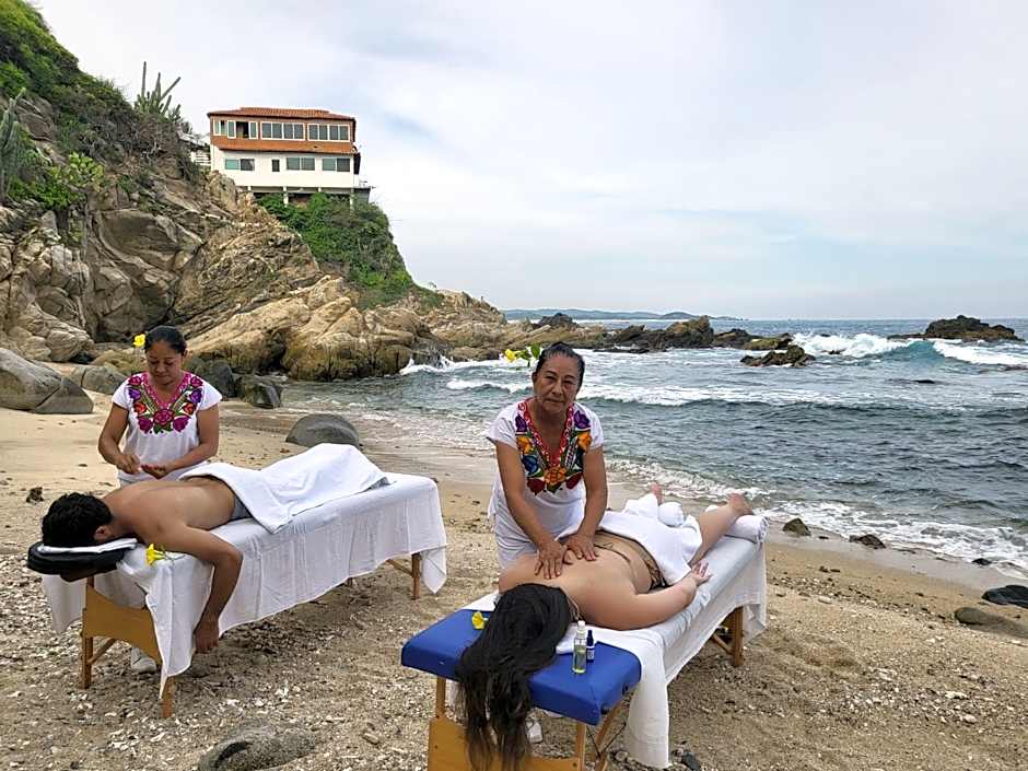 Hotel Luz de Mar ' right on the beach