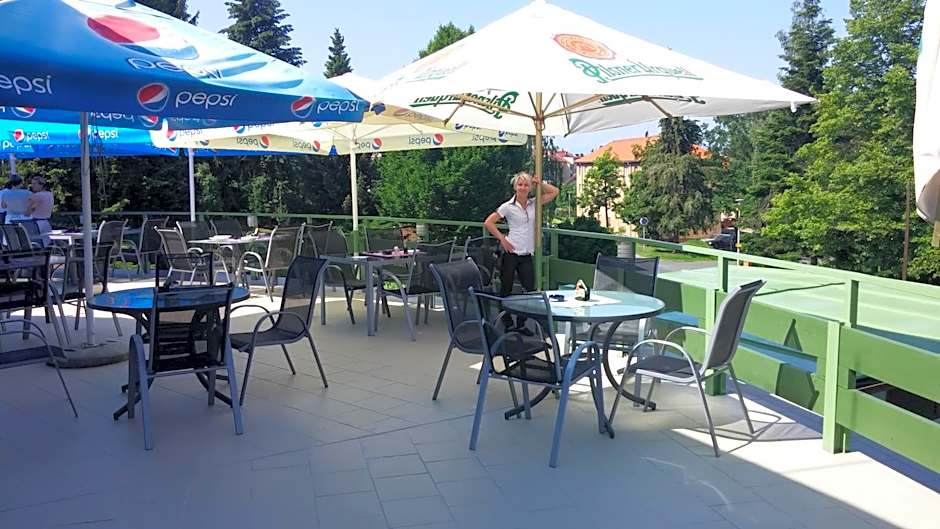 Hotel Rozvoj