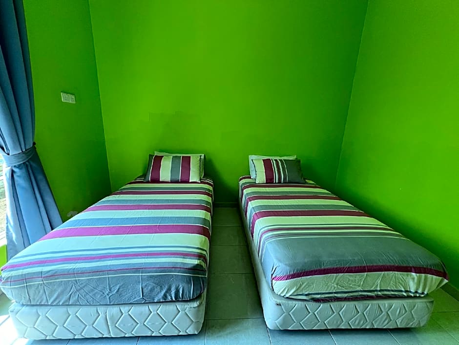 Saujana Villa Cherok Paloh, Kuantan Beach 