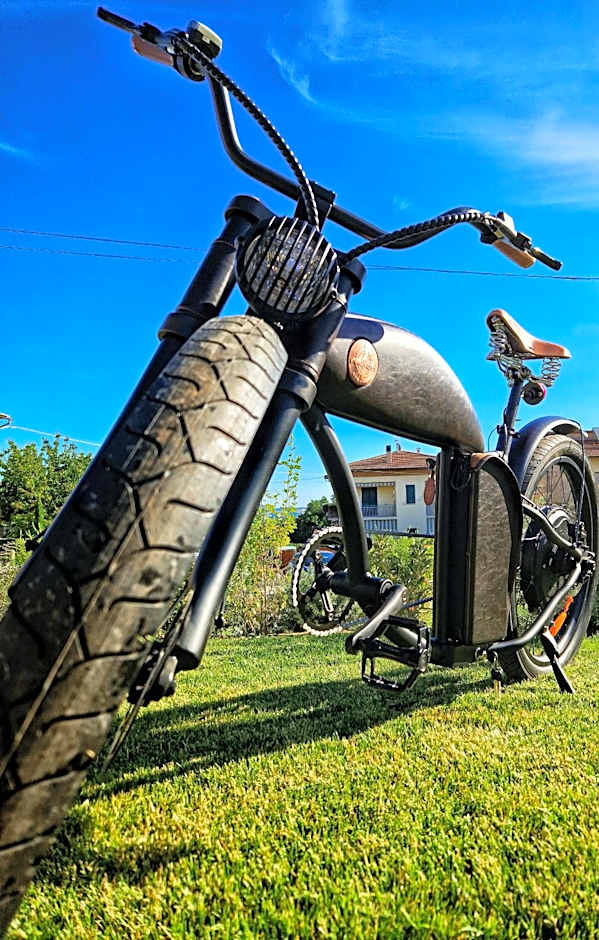 GARAGE47 Storica Officina Meccanica LOFT B&B iN PIENZA