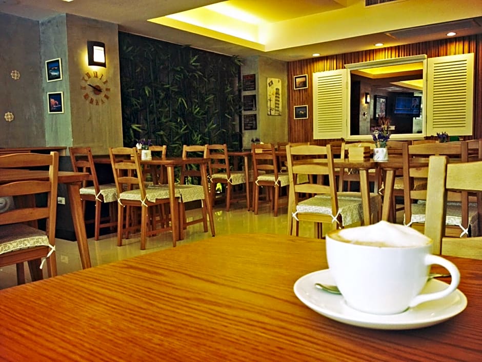 Cozy At 9 Hotel And Kitchen