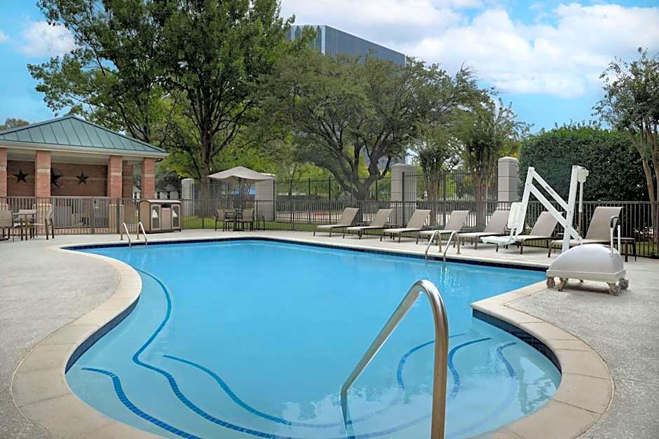 Courtyard by Marriott Dallas Addison/Quorum Drive