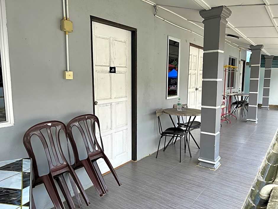 Julies Hostel Taman Negara