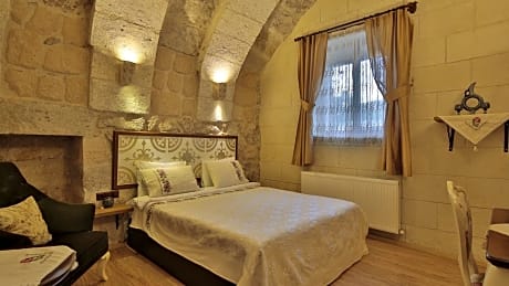 Stone Arch Room