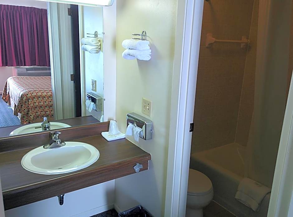 Economy Inn Toledo-Perrysburg