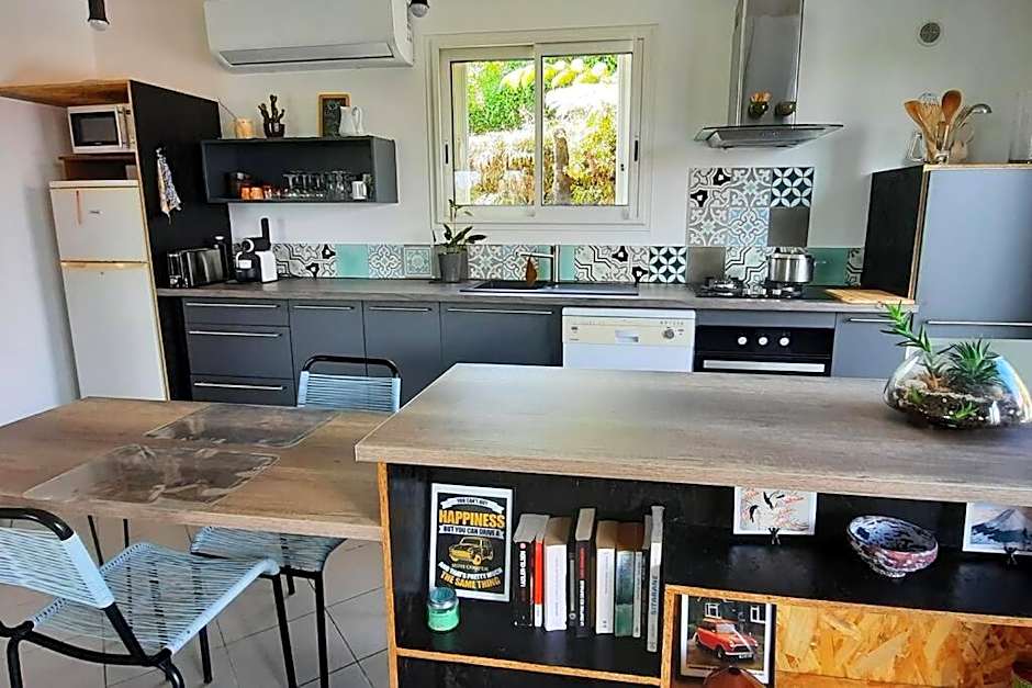 Le Tibouchina , gîte chaleureux à la ferme