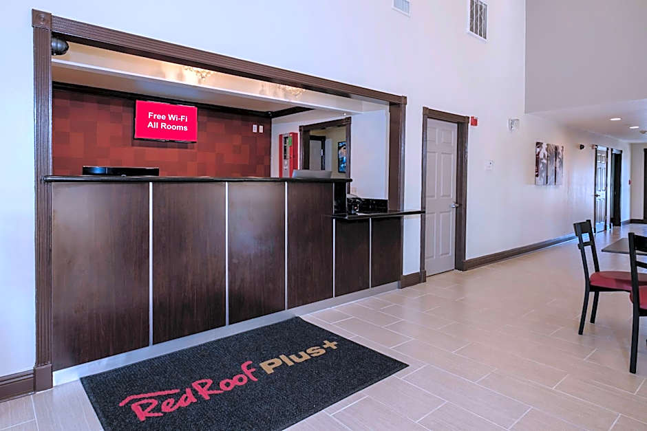 Red Roof PLUS+ Hammond