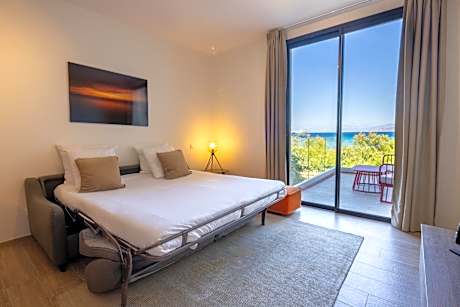 Studio Apartment with Sea View