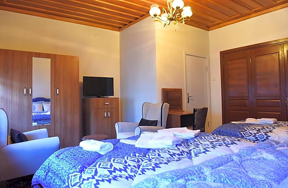 ÖZ Butik Otel Antik Kent Myrleia