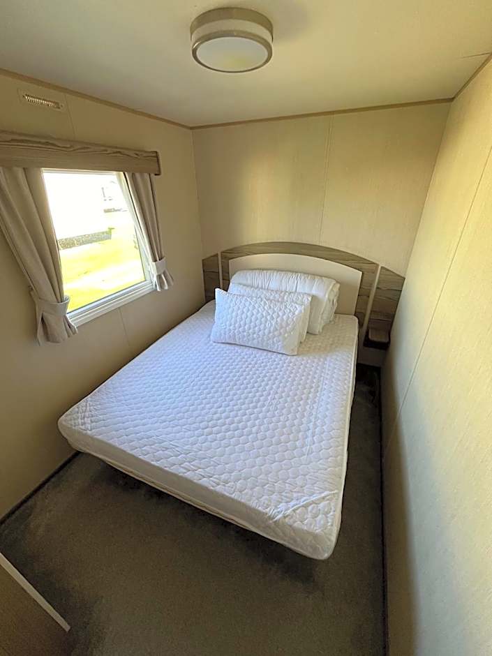Golden Sands Mablethorpe 8 Birth Caravan