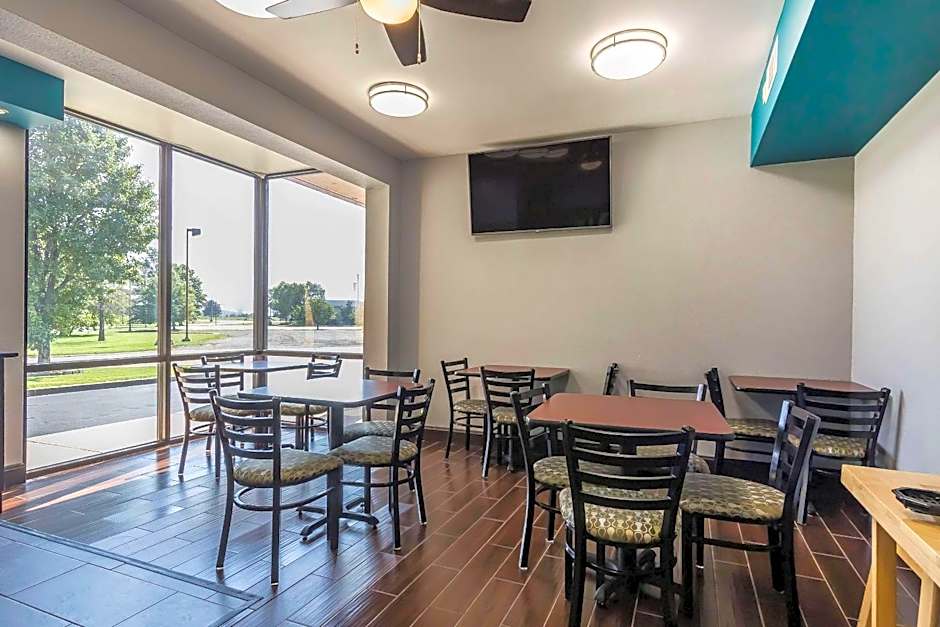 Quality Inn Charleston I-57