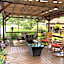 Azalea Garden Inn