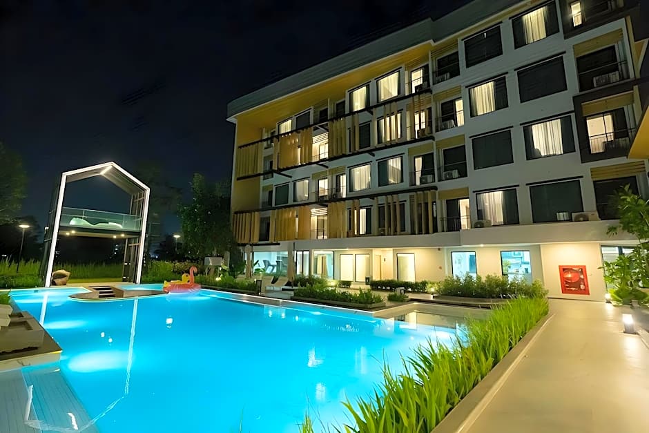 Crystal Srivaree Suvarnabhumi Hotel