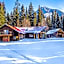 Golden Cabin - Hot Tub - Games Barn - Theatre