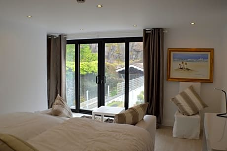 Deluxe Double or Twin room with Garden View