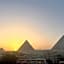 Cheops Pyramids Inn