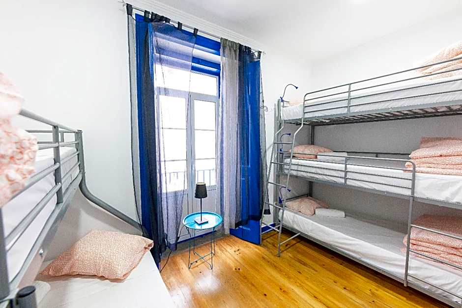 Help Yourself Hostels - Parede