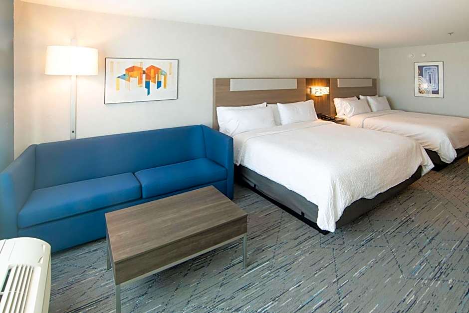 Holiday Inn Express And Suites Moose Jaw By IHG