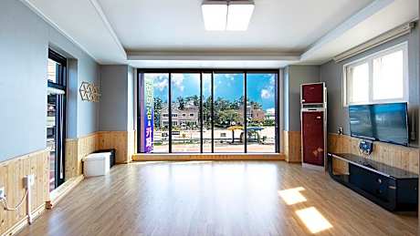 Samcheok Sol Beach Pension