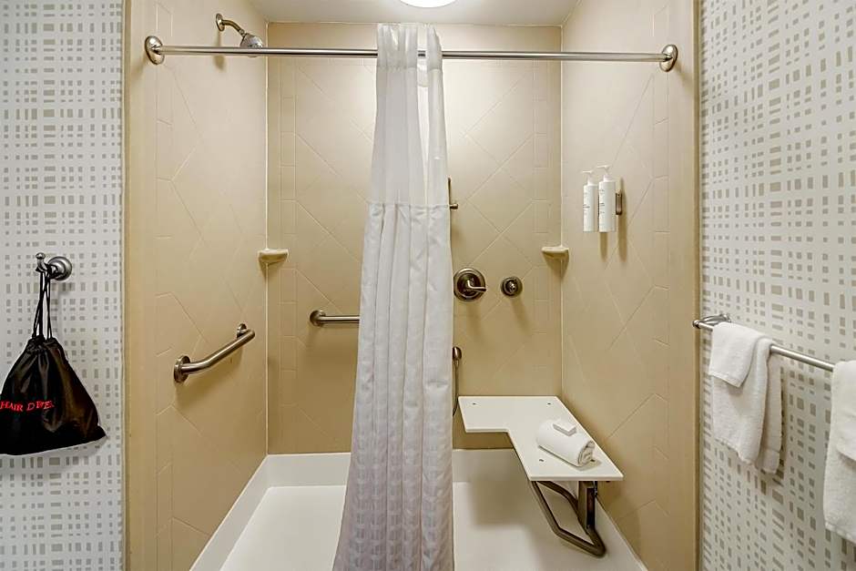 Hampton Inn By Hilton Foley