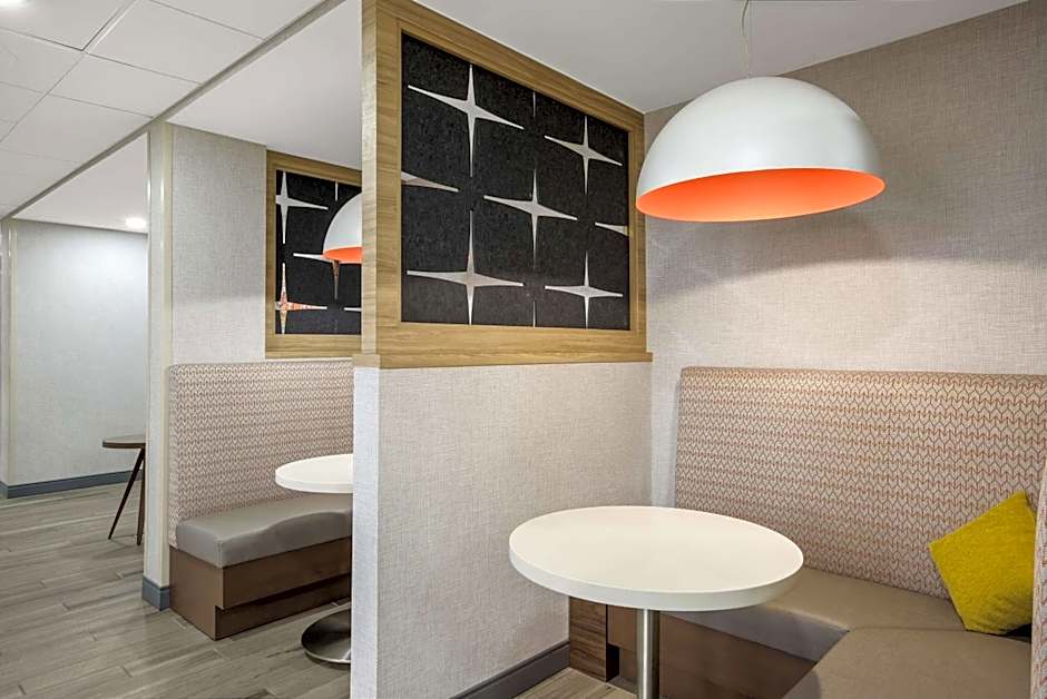 Hampton Inn By Hilton Linden, Nj